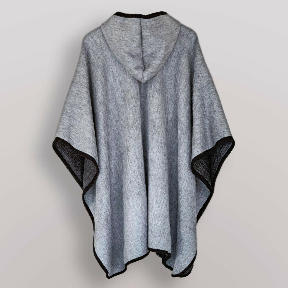 【タグあり】Na.e Wool Poncho グレー Tiukcha - Lightweight Baby Alpaca Hooded Cape Poncho - Solid Gray