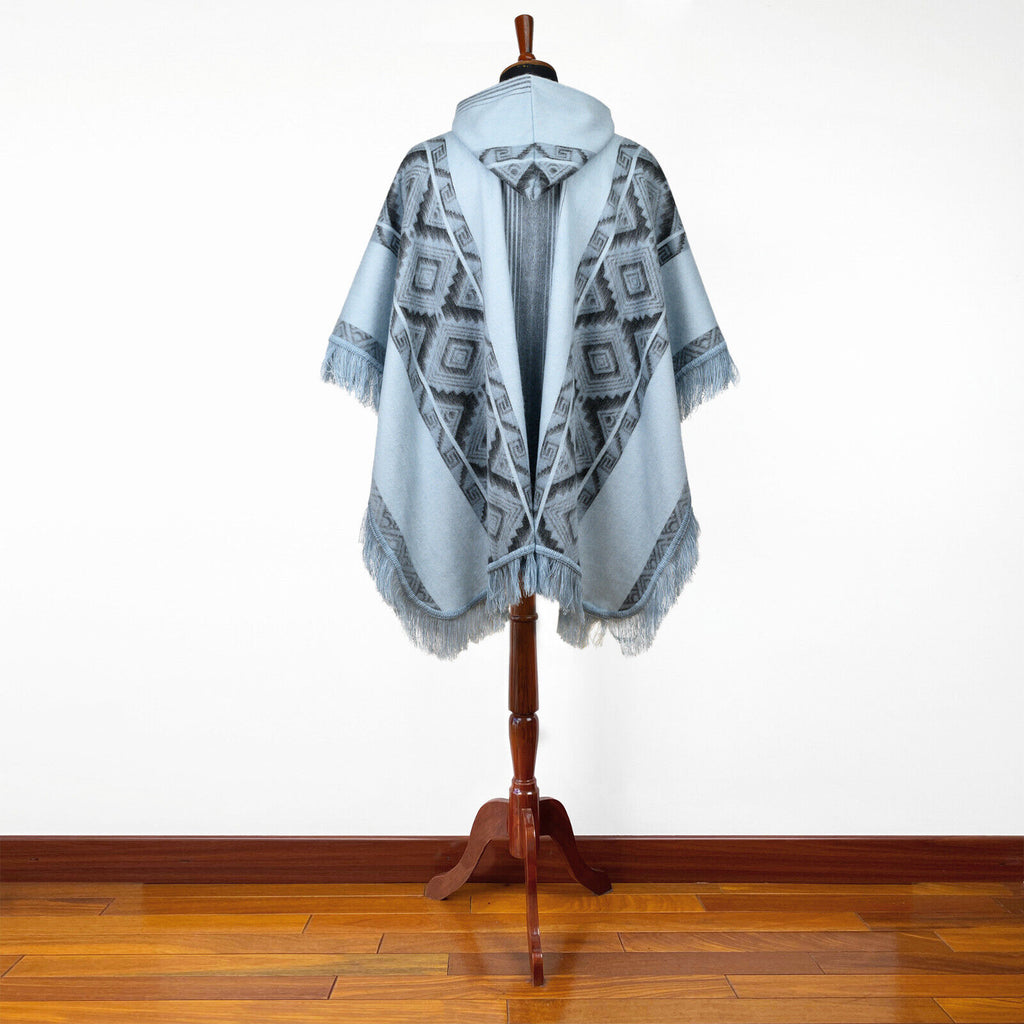 Poncho Homme Cape à Capuche • Univers du Poncho Poncho Homme Cape à Capuche • Univers du Poncho