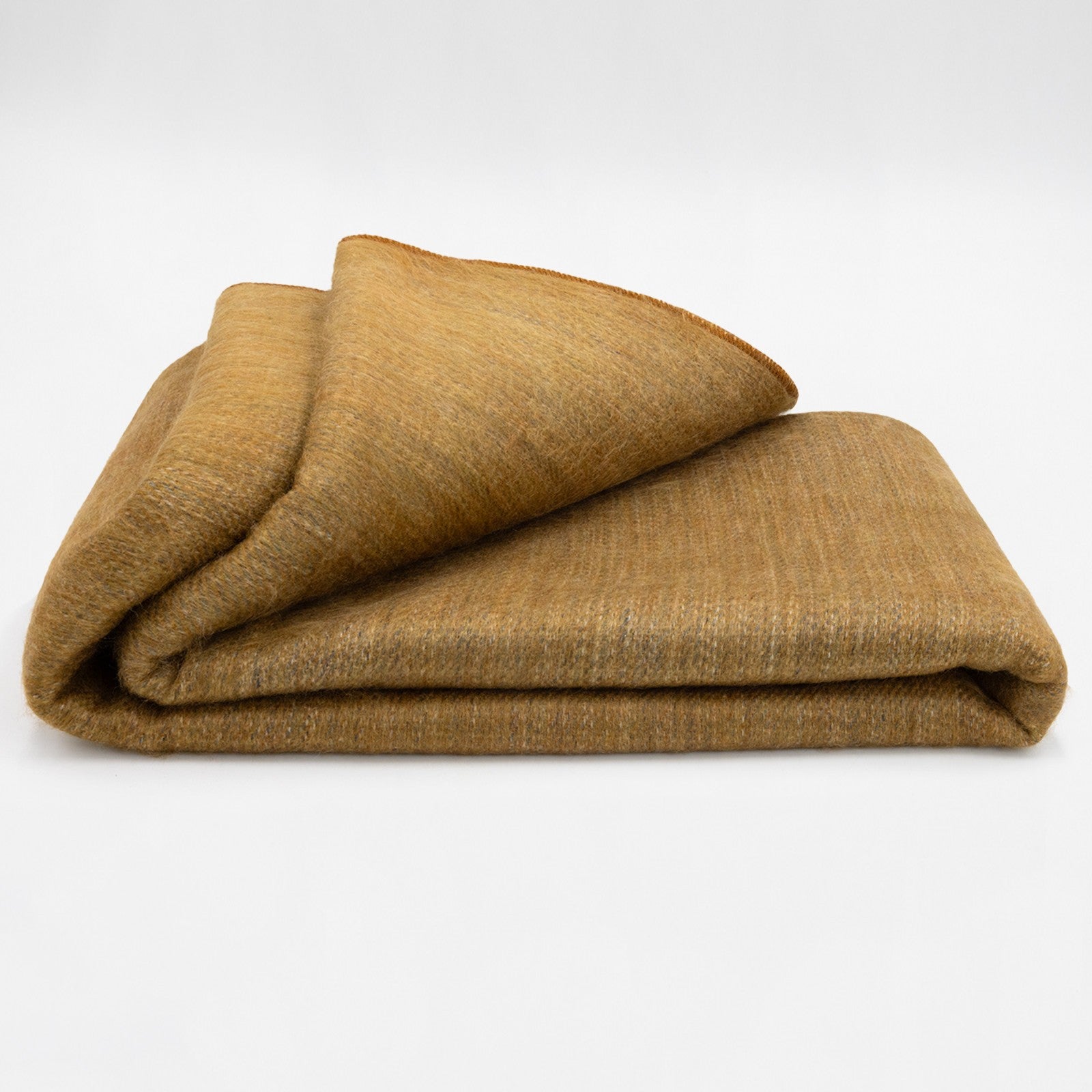 Chilintomo - Double Density Baby Alpaca Wool Throw Blanket / Sofa Cover - Queen 94 x 65 - camel gold