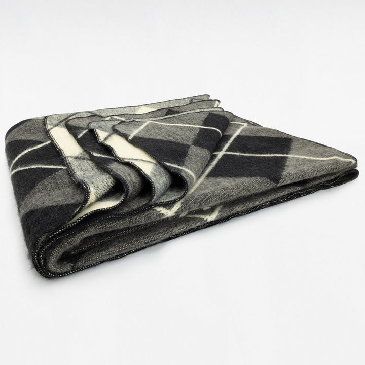 Yacuanquer – XL Baby Alpaca Blanket, Reversible Argyle Pattern | 95x83 in | Cream/Black