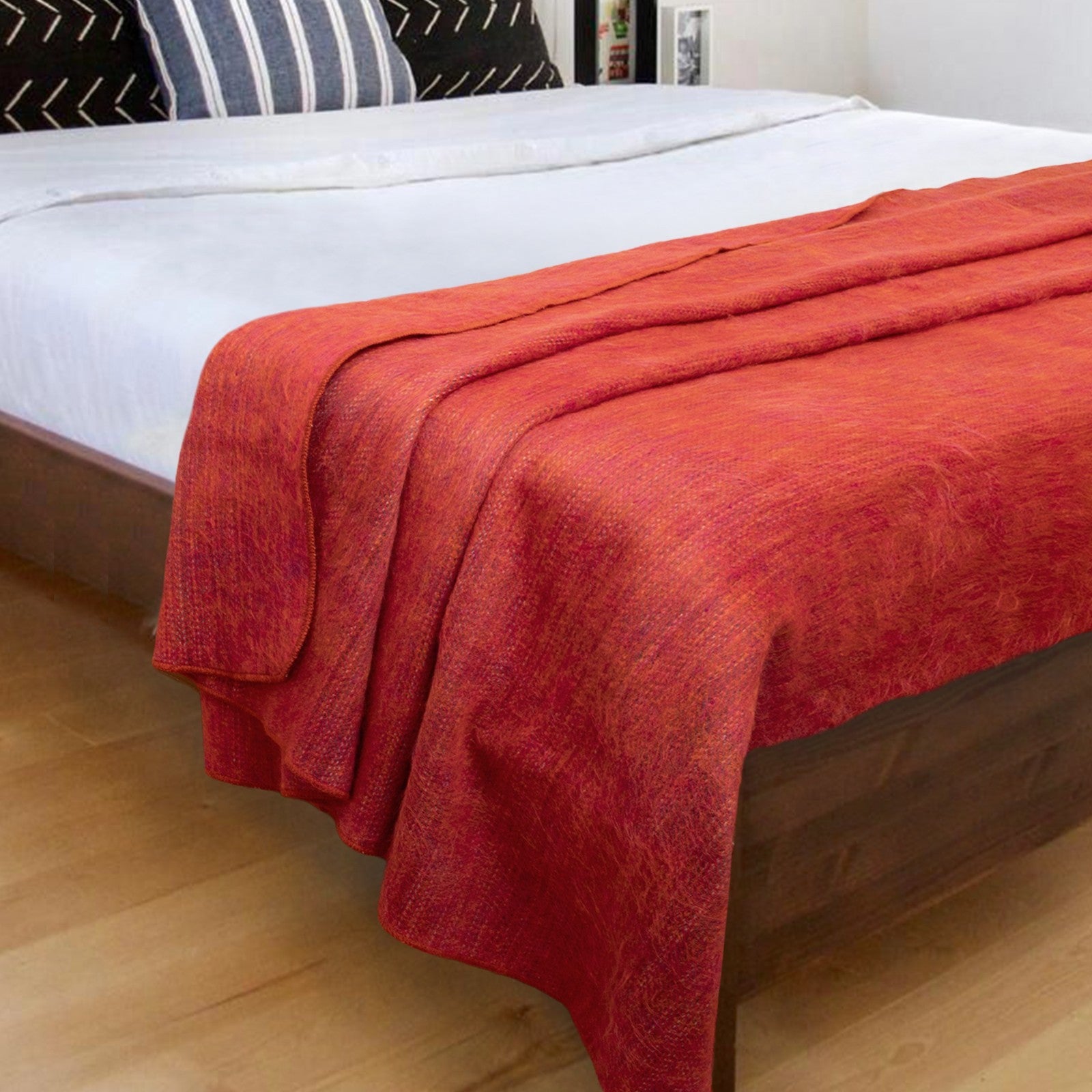 Kuyana - Double Density Baby Alpaca Wool Throw Blanket / Sofa Cover - Queen 94 x 65 - Fiery Red