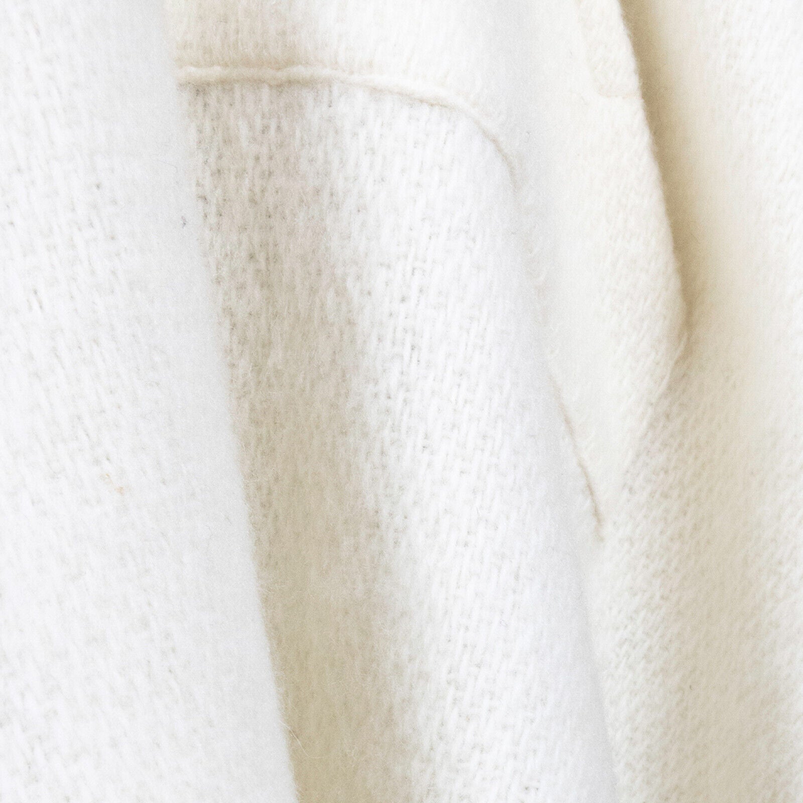 Machangara - Llama Wool Unisex South American Handwoven Hooded Poncho - solid white pattern - pocket