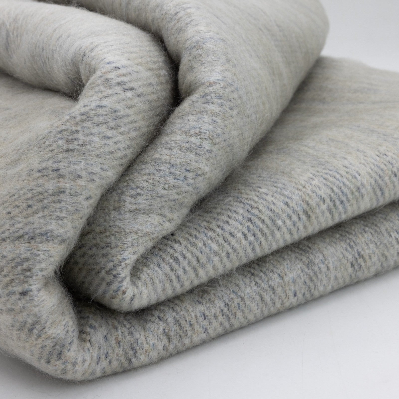 Guaranda - Double Density Baby Alpaca Wool Throw Blanket / Sofa Cover - Queen 94 x 65 - Silver Gray