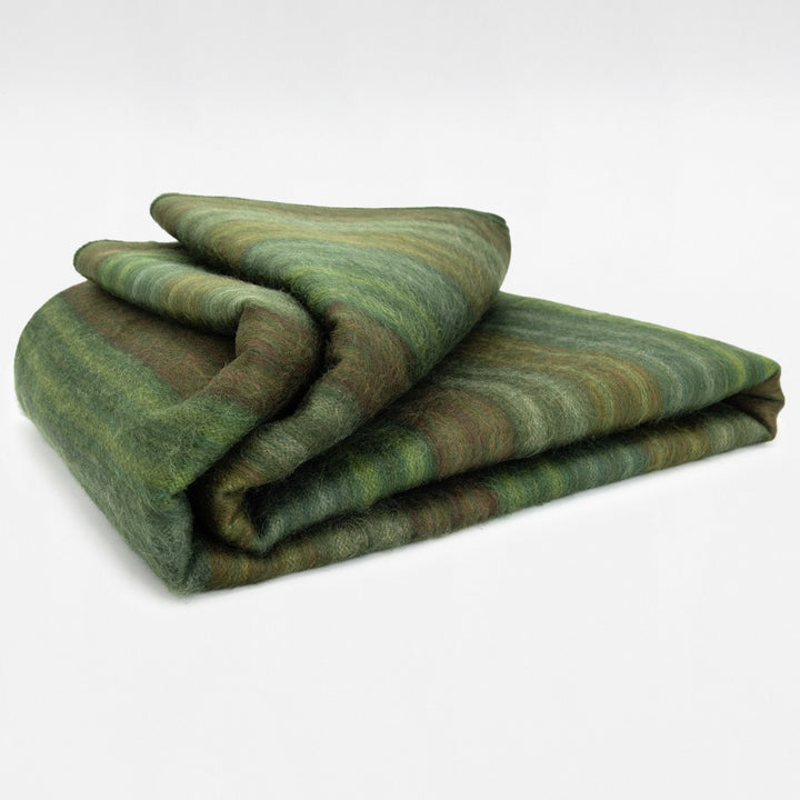 Totorillas baby alpaca wool blanket – product photo 1