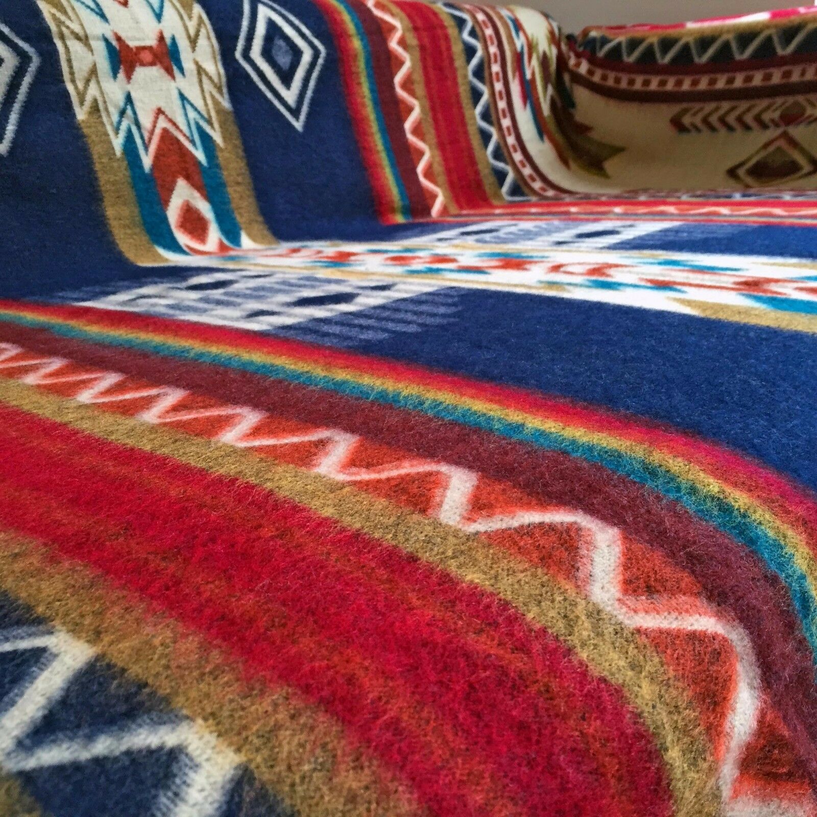 Apuela - Baby Alpaca Blanket - Extra Large - Aztec Southwest Pattern