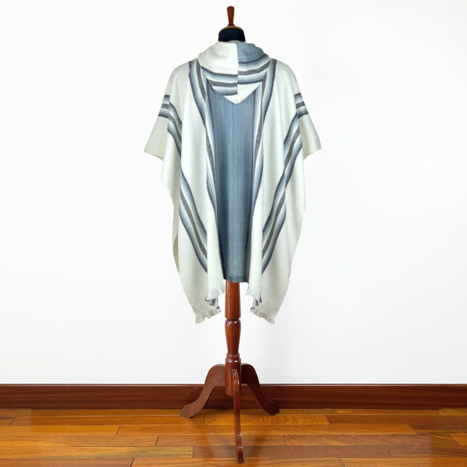 Carchipulla - Lightweight Baby Alpaca Hooded Poncho - Striped White/Gray Pattern - Unisex