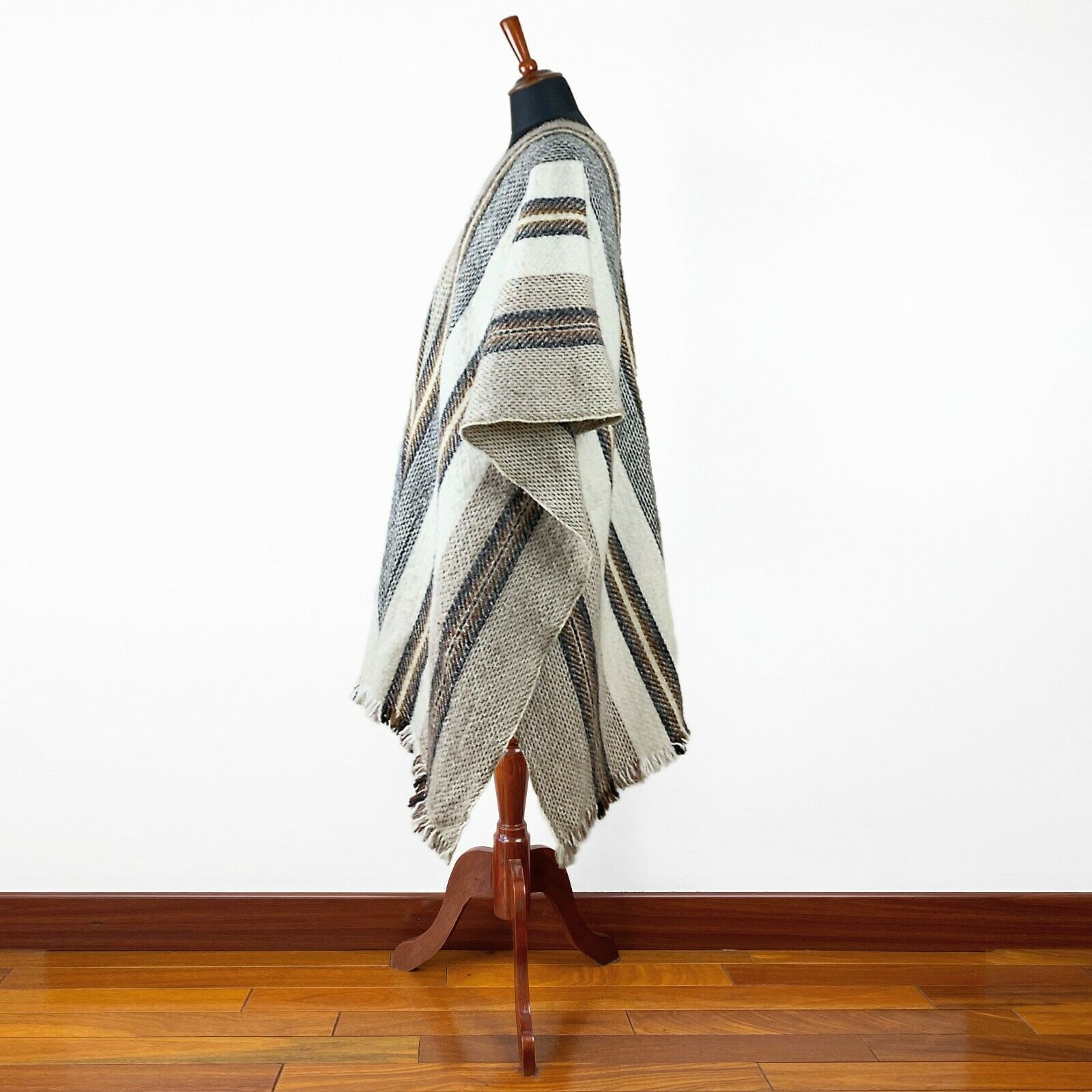 Llama Wool Unisex South American Handwoven Serape Poncho - Extra Long M-XXL - striped pattern