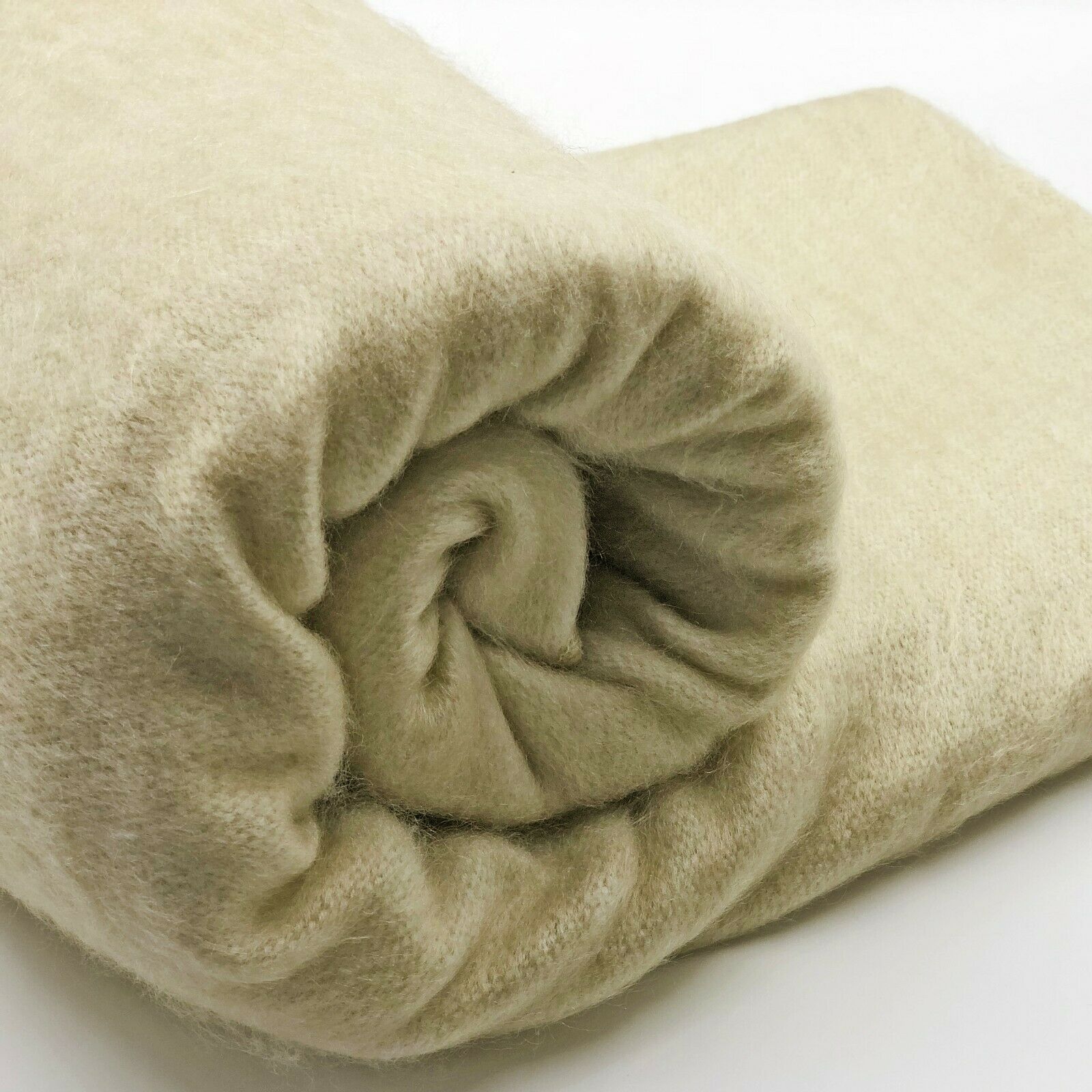 Llullalo - Baby Alpaca Wool Throw Blanket / Sofa Cover - Queen 90" x 65" - solid pattern ecru