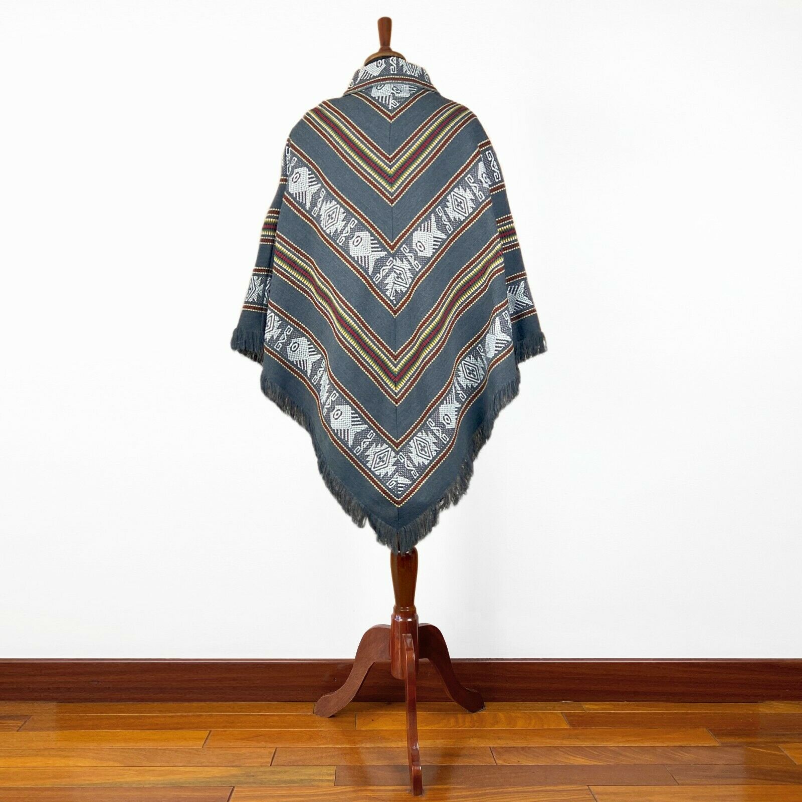 Bomboiza - Alpaca wool Serape Poncho with scarf - Piranha pattern - Gray - Unisex