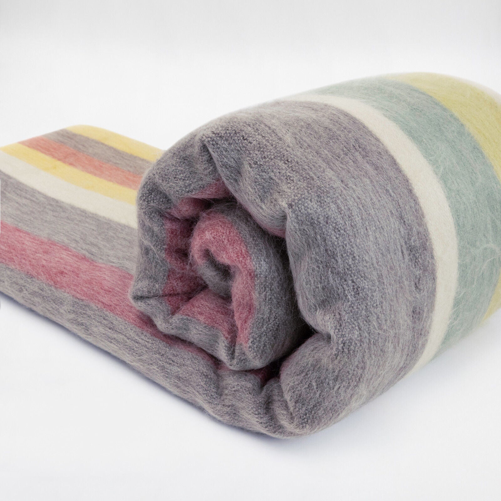 Taparuca - Baby Alpaca Wool Throw Blanket / Sofa Cover - Queen 95 x 67 in - spring flowers