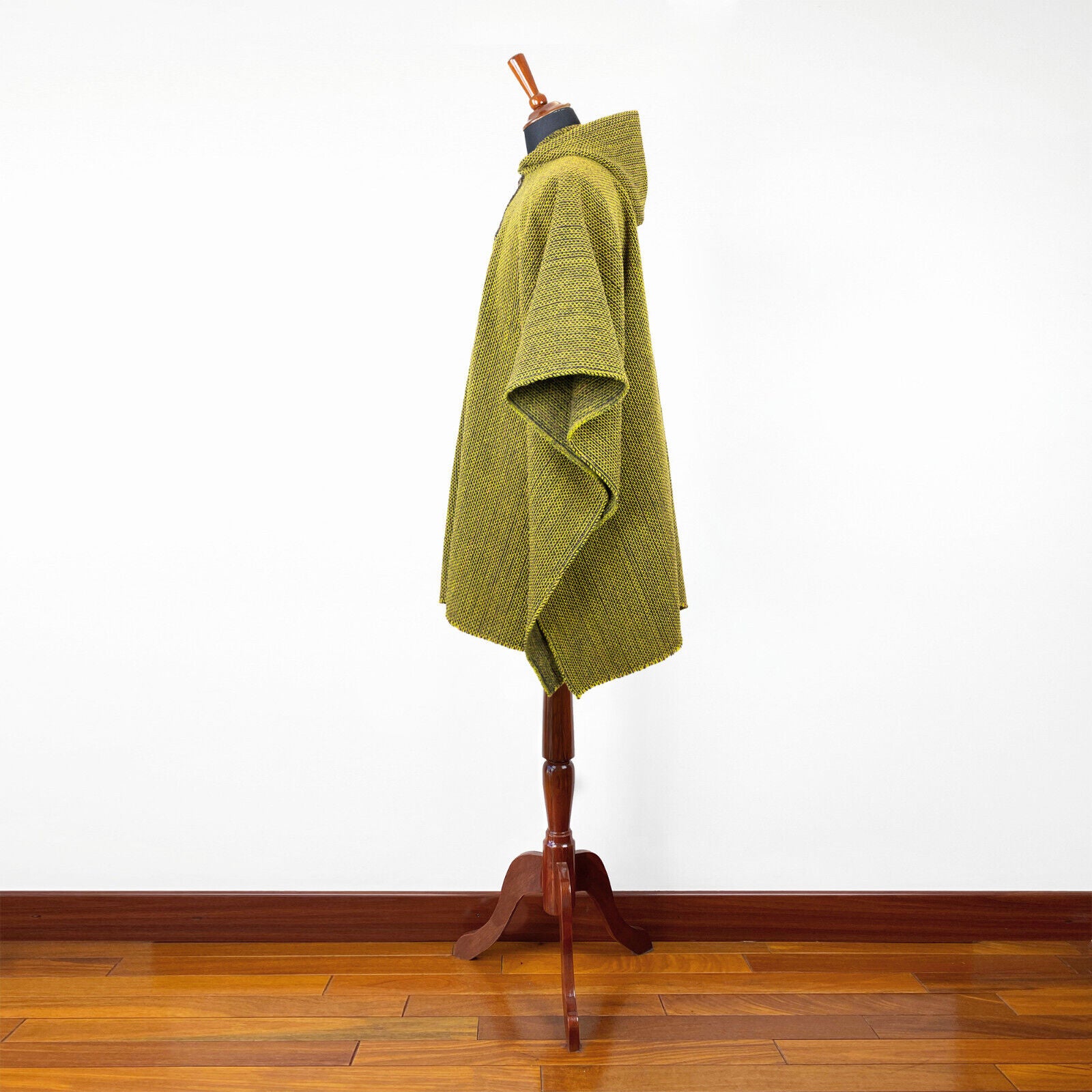 Cangochara - Llama Wool Unisex South American Handwoven Thick Hooded Poncho - solid light green/camo pattern