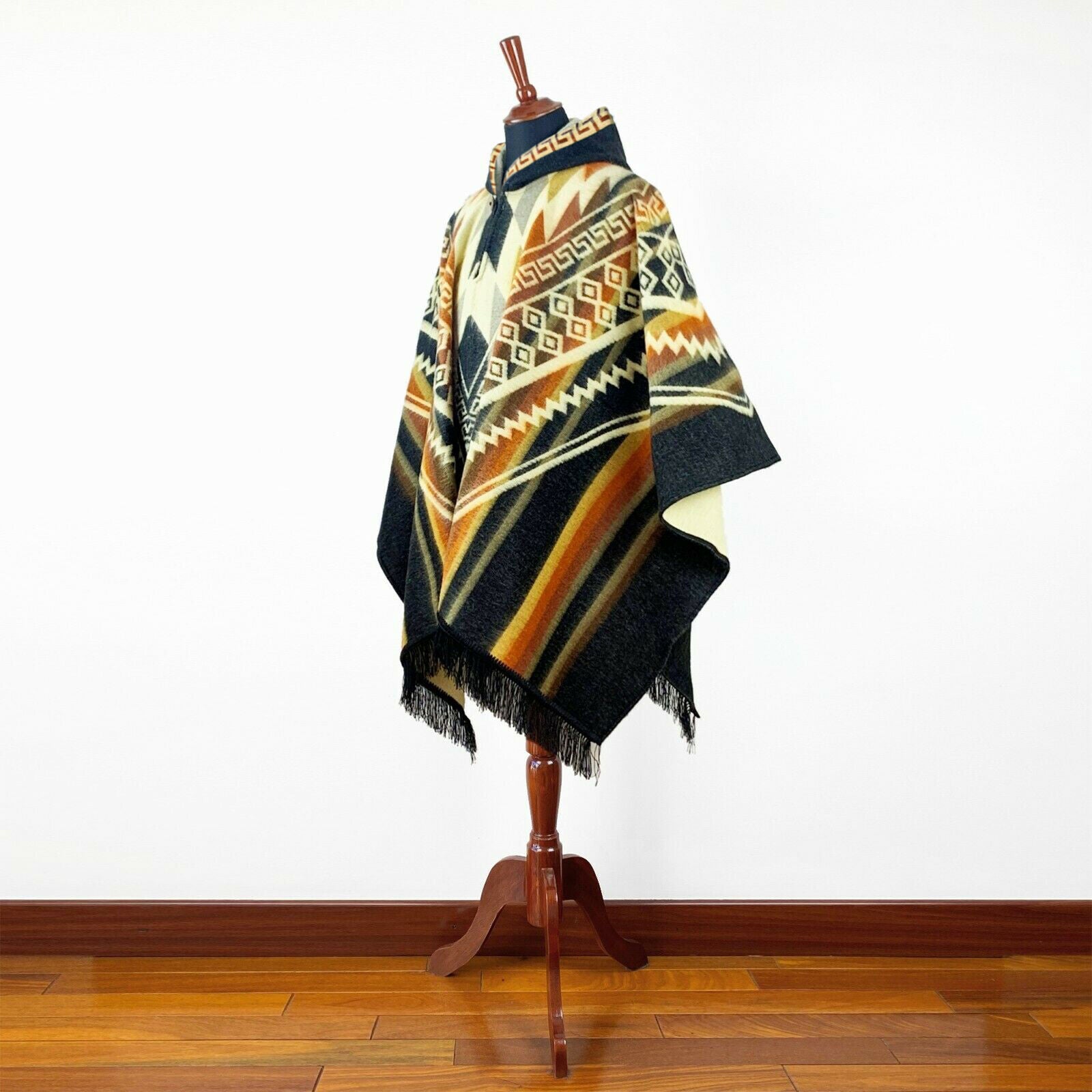Shakai - Baby Alpaca wool Hooded Unisex Poncho XXL - Aztec pattern - BLACK