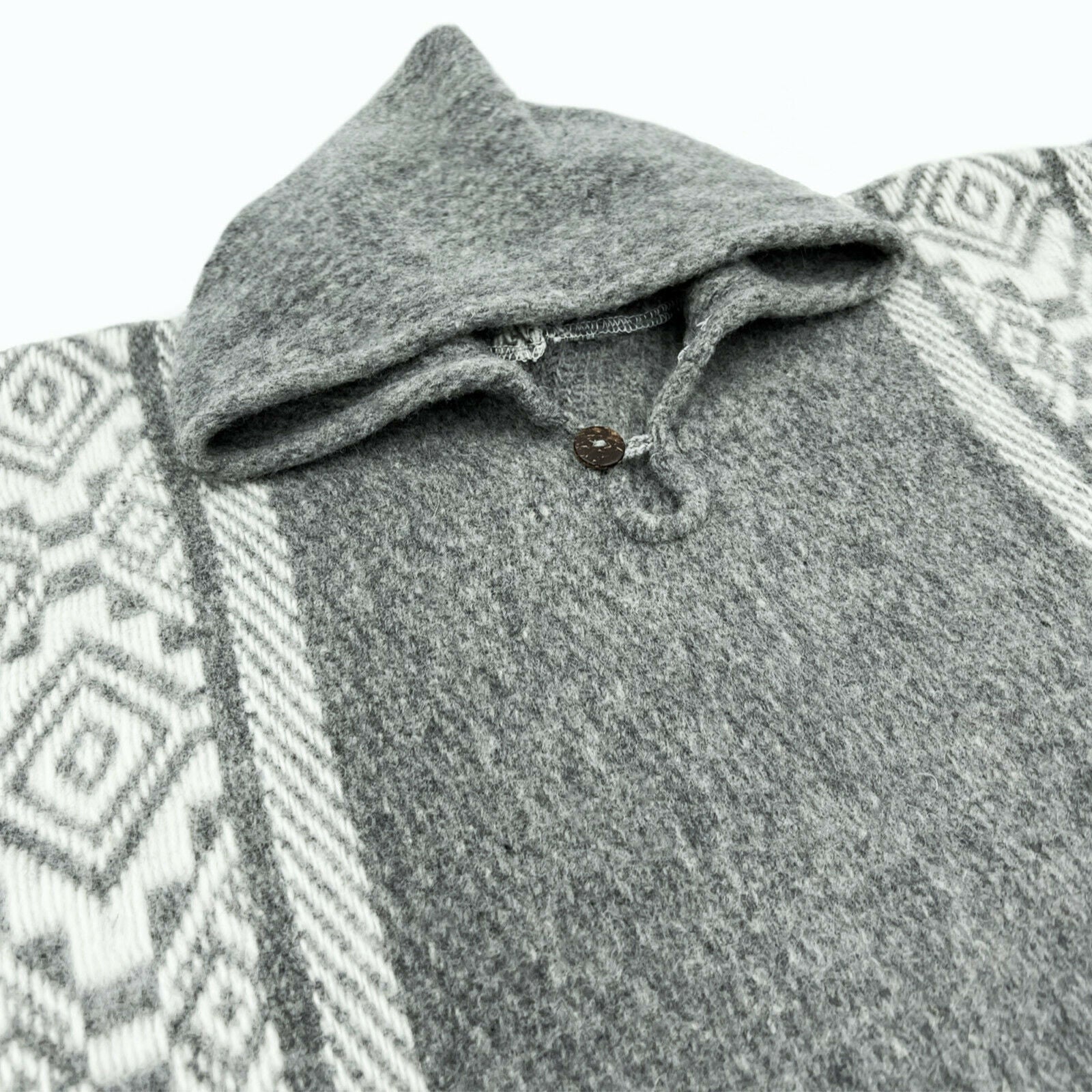 Yawi - Llama Wool Unisex South American Handwoven Hooded Poncho - gray with diamonds pattern